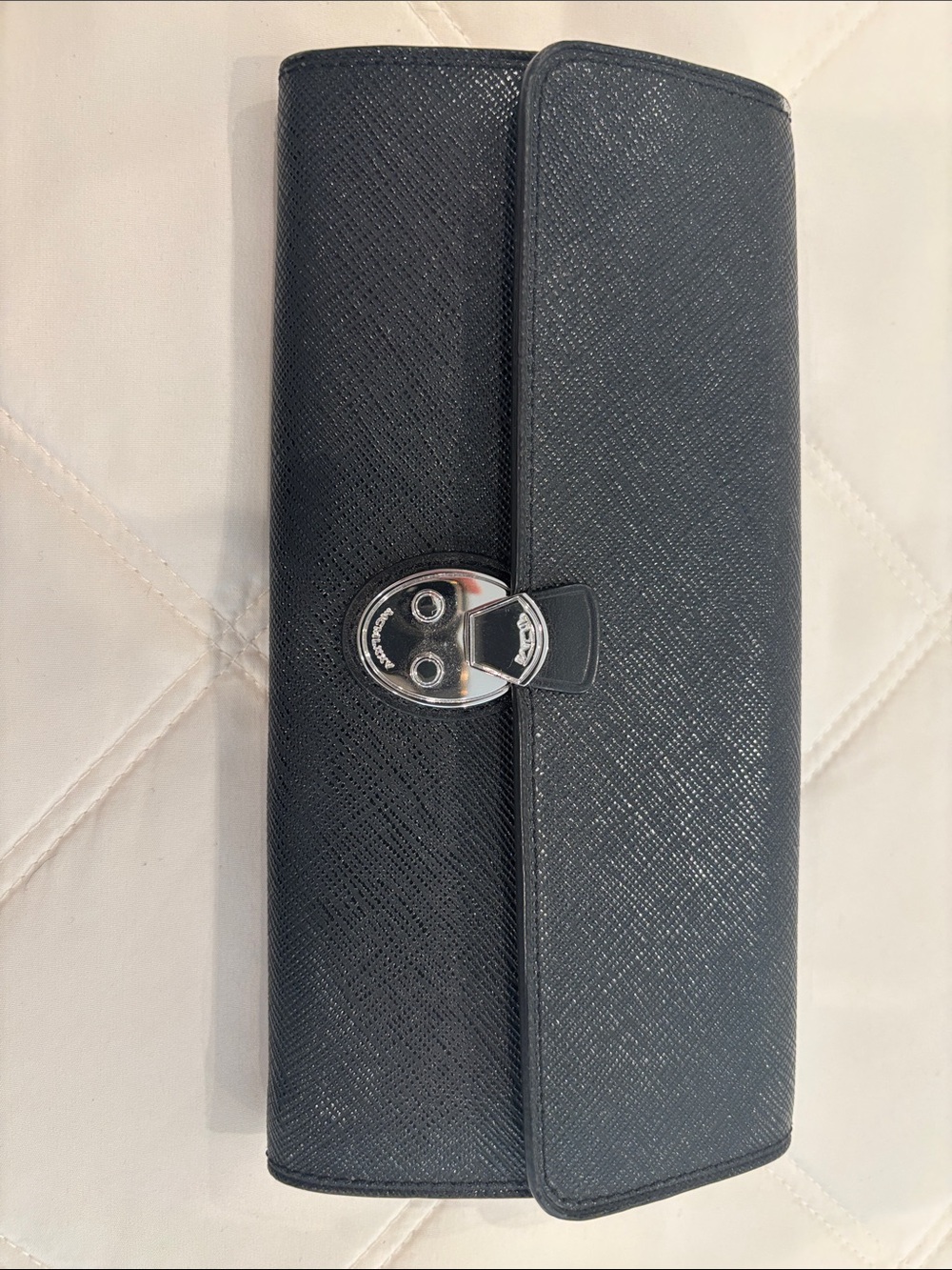 NWOT - Tumi Black Textured Leather Pinch-Lock Clutch Wallet
